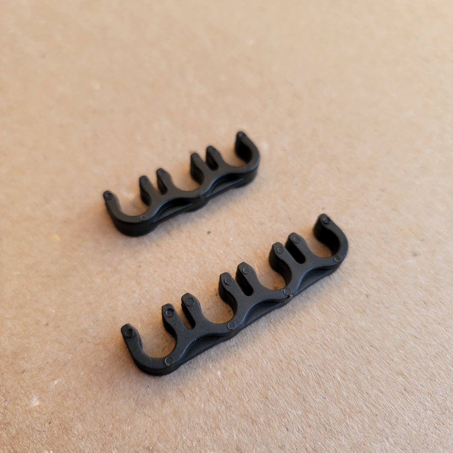 B series spark plug wire clip set